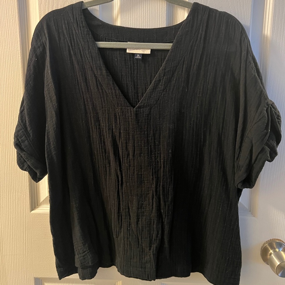 Universal Thread Top